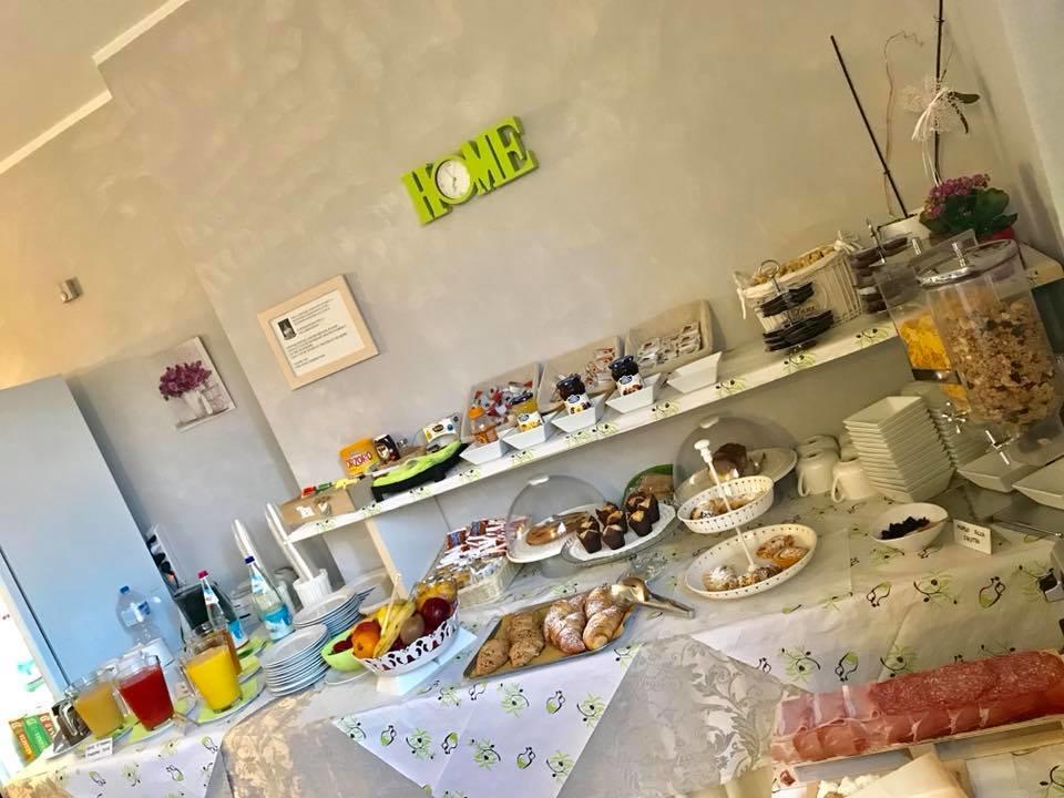 Green Hotel Poviglio  Bagian luar foto